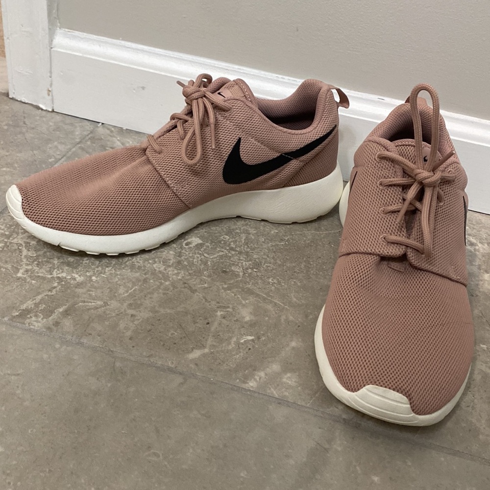 Rose Gold Nike Shoes - Picture 2 of 8